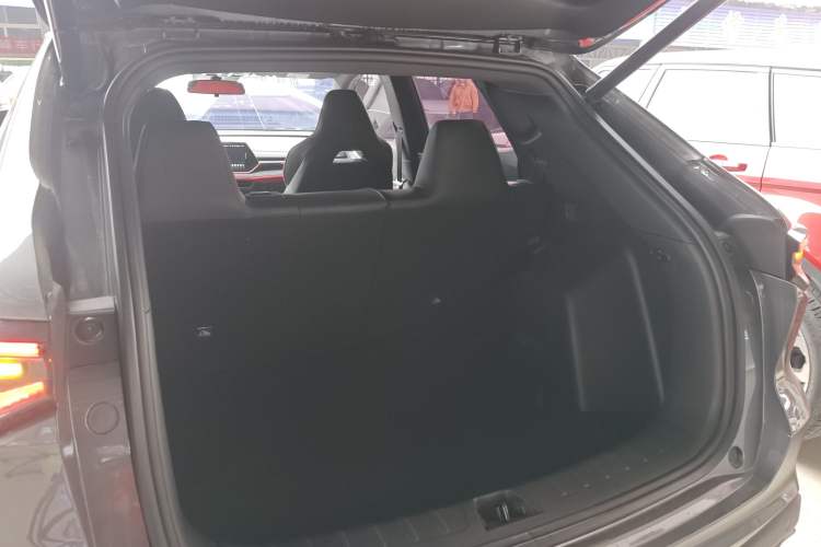 Used CHANGAN X5 PLUS 2024 1.5T DCT Excellence Edition Trunk