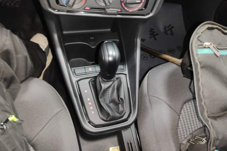 Used Volkswagen Santana 2021 1.5L Automatic Fashion Edition Gear Lever