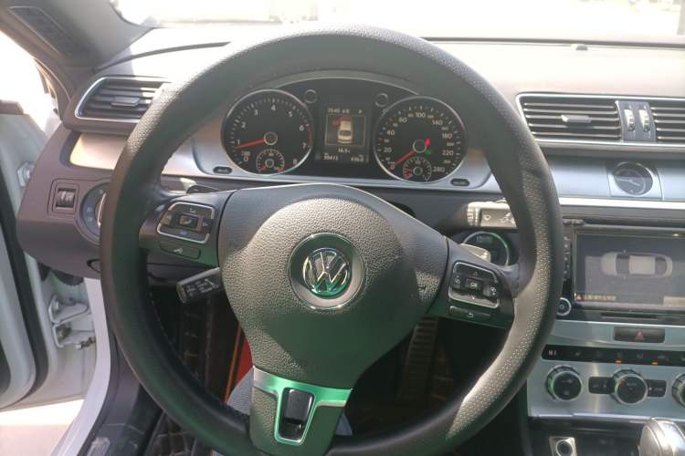 Used Volkswagen FAW-Volkswagen CC 2016 1.8TSI Luxury Model Steering Wheel