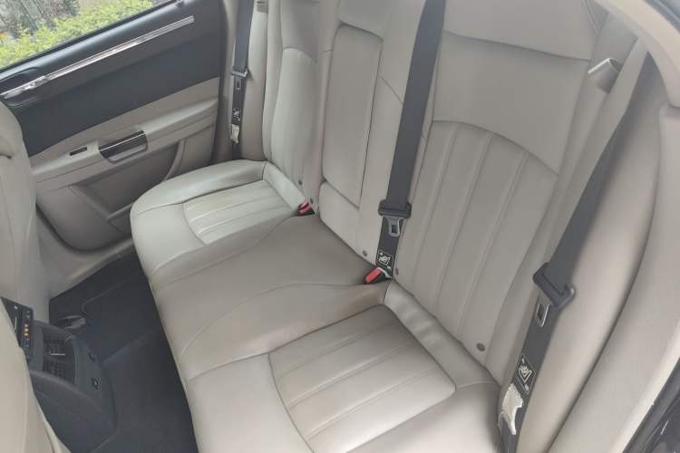 Used Chrysler 300C 2006 5.7L Luxury Navigation Edition Left Rear Seat