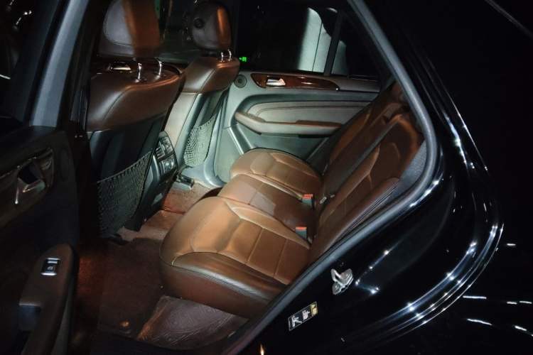 Used Mercedes-Benz M-Class 2012 ML 350 Luxury Edition
