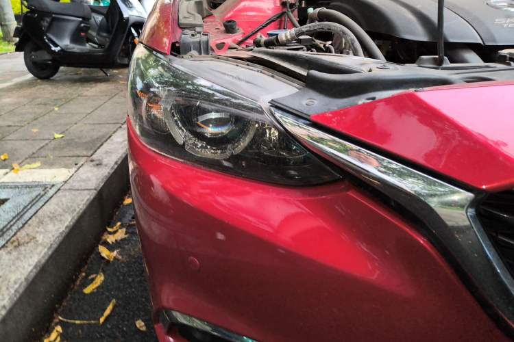 Used Mazda Atenza 2017 2.0L Blue Sky Luxury Edition