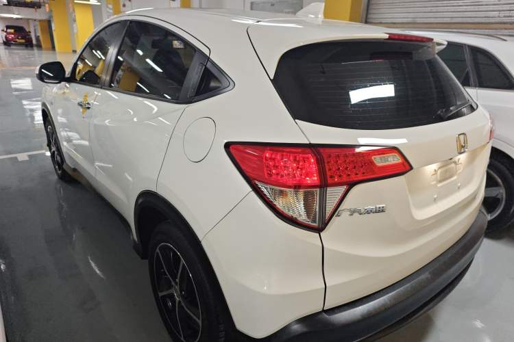 Used Honda Vezel 2020 1.5L CVT Pioneer Edition Rear Left 45 Deg