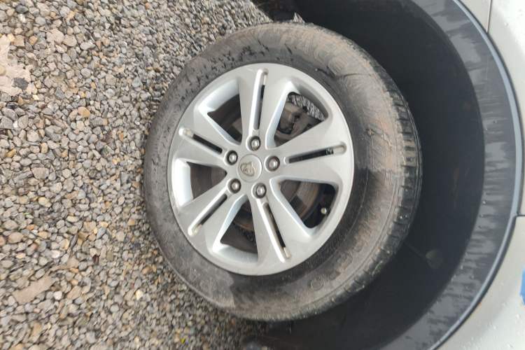 Used CHANGAN OSHAN CX70 2016 1.6L Manual Luxury Model Right Rear Wheel Hub