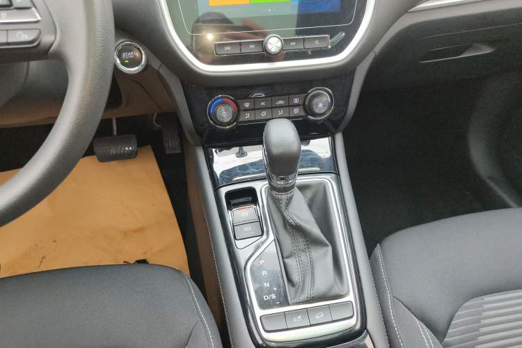 Used Roewe RX3 2020 1.6L CVT 4G Connected Ultra-Fun Elite Edition