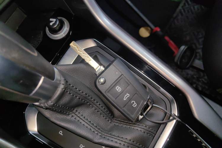 Used Volkswagen T-ROC 2020 280TSI DSG Two-Wheel-Drive Elite Version