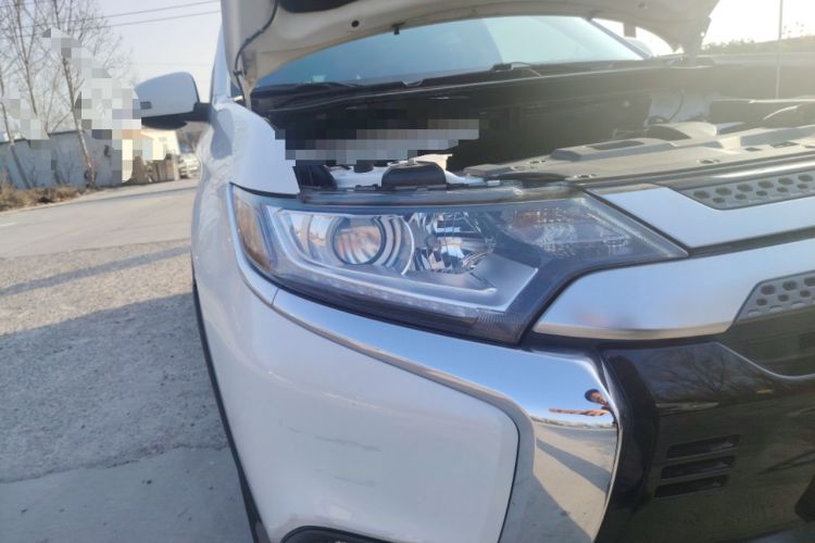 Used Mitsubishi Outlander 2020 2.0L Two-Wheel Drive Comfort Edition 7-Seater
