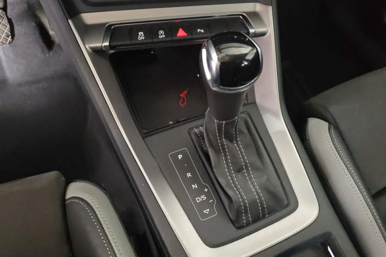 Used Audi Q3 2019 35 TFSI Fashion Dynamic Model