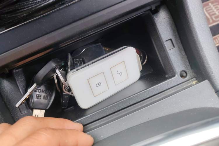 Used BYD Tang New Energy 2015 2.0T Four-Wheel-Drive Flagship Model