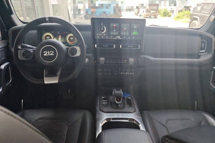 Used 212 T01 2025 2.0T Changfeng
