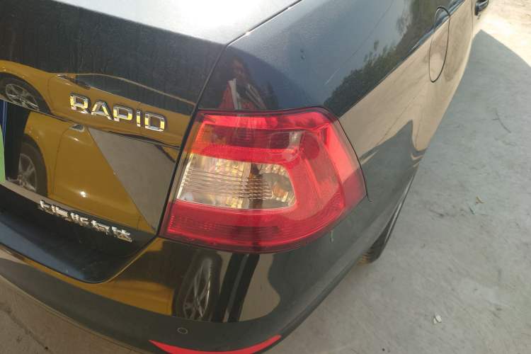 Used Skoda Rapid 2016 1.6L Manual Trend Edition
