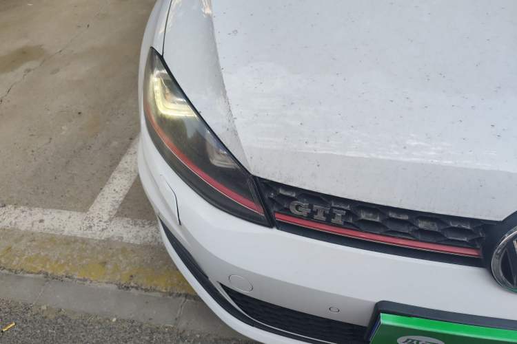 Used Volkswagen Golf GTI 2016 2.0 TSI GTI Right Front Headlight