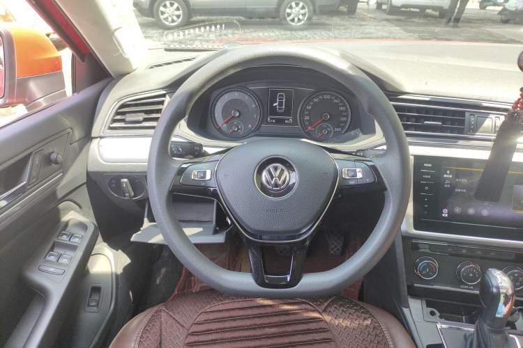 Used Volkswagen Lamando 2019 230TSI DSG Fashion Edition China V Standard