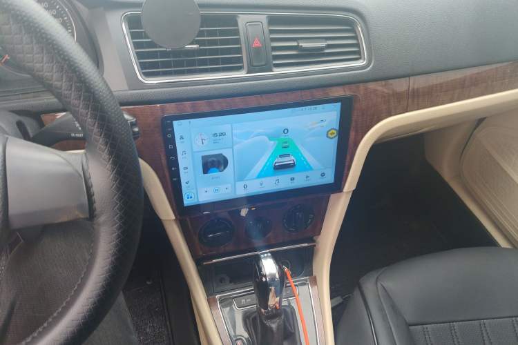 Used Volkswagen Lavida 2013 1.4TSI DSG Comfort Edition Audio And AC Panel