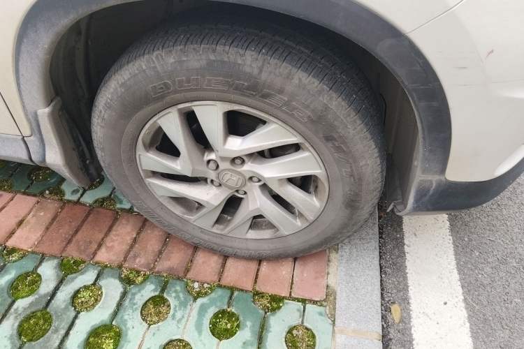 Used Honda CR-V 2015 2.4L two-wheel drive luxury version