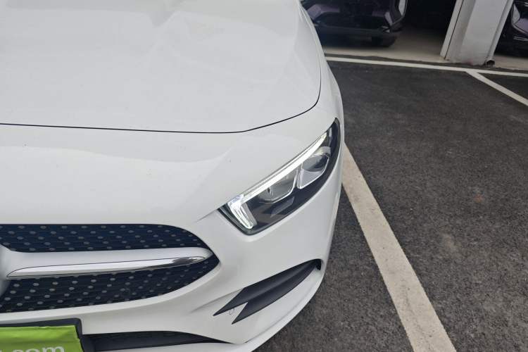 Used Mercedes-Benz A-Class 2020 Restyled A 200 L Sport Sedan Fashion Version Left Front Headlight