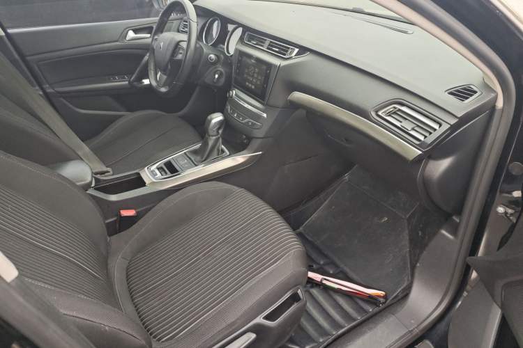 Used Peugeot 408 2014 1.8L Automatic Luxury Edition Right Front Seat