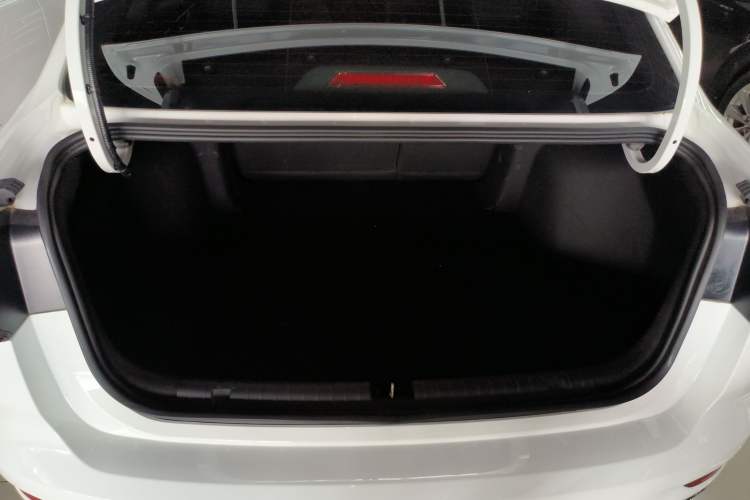 Used Geely Auto Emgrand 2023 4th Generation Champion Edition 1.5L CVT Prestige Model