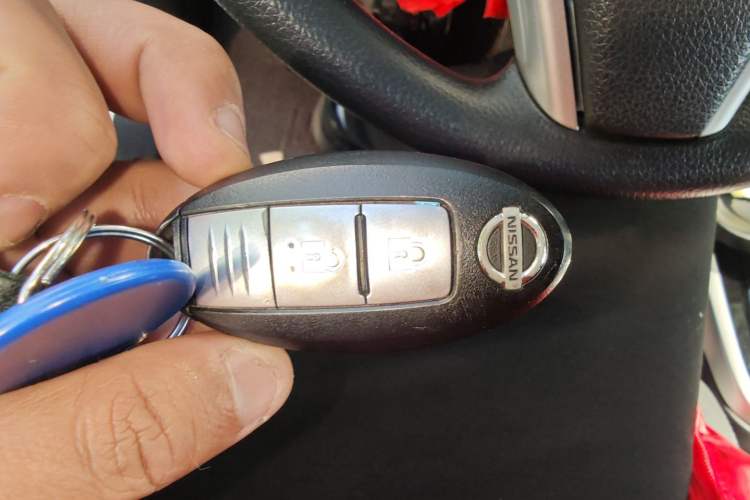 Used Nissan Terra 2020 2.5L XL Upper Automatic Two-Wheel Drive Luxury Edition
