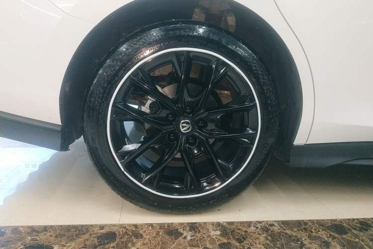 Used CHANGAN UNI-V 2024 1.5T Prestige Edition
