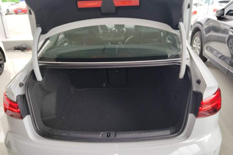 Used Audi A3 2020 Limousine 35 TFSI Fashion Edition China VI Emission Standard