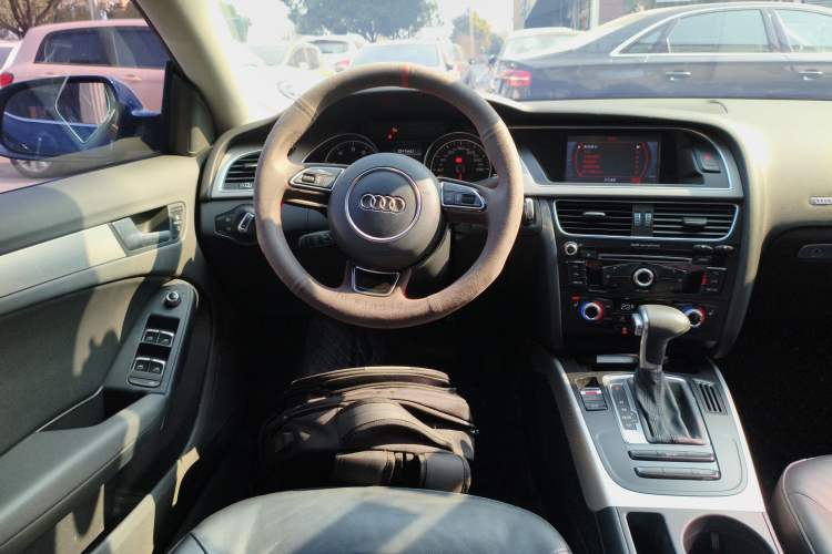 Used Audi A5 2014 Sportback 45 TFSI Steering Wheel