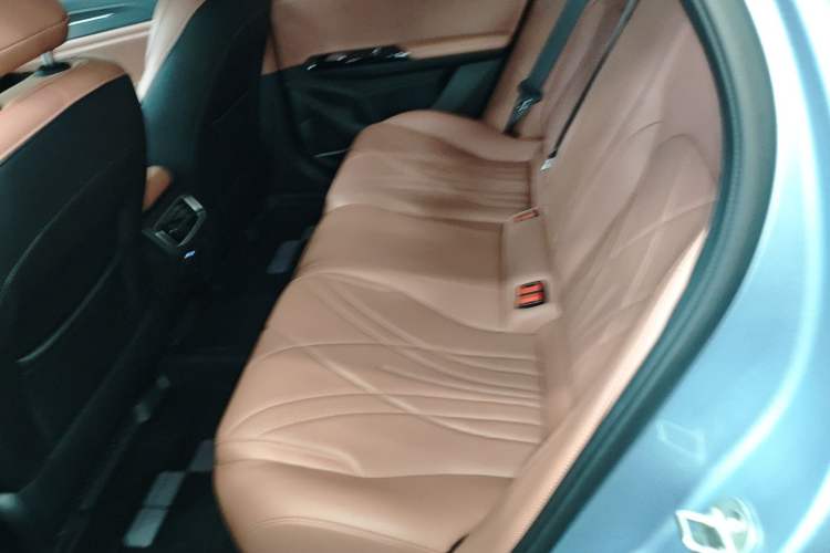 Used Geely Galaxy L6 2025 EM-i 140km Starship Edition