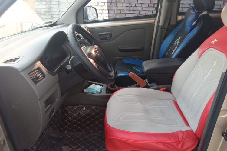 Used Wuling Rongguang V 2019 1.5L Practical Model China VI LAR Left Front Seat