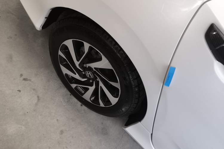 Used Honda Civic 2016 220TURBO CVT Luxury Edition
