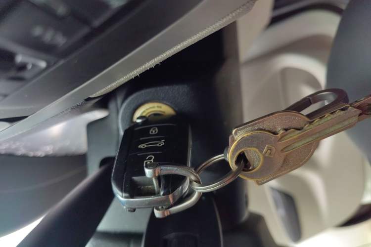 Used Citroen Elysee 2014 1.6L Manual Fashion Edition