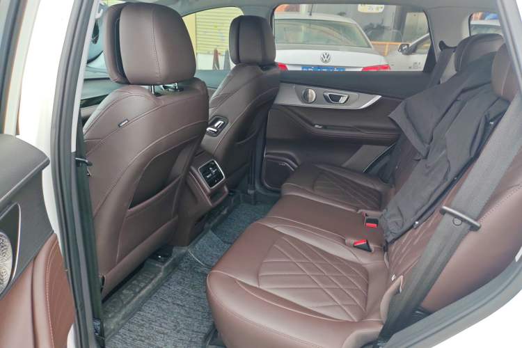 Used Chery Tiggo 8 PLUS 2024 Champion Edition 390TGDI DCT Bold Version 7-Seater