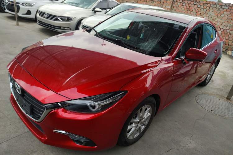 Used Mazda 3 Axela 2019 Cloud-Controlled Sedan 1.5L Automatic Luxury Model China VI Standard