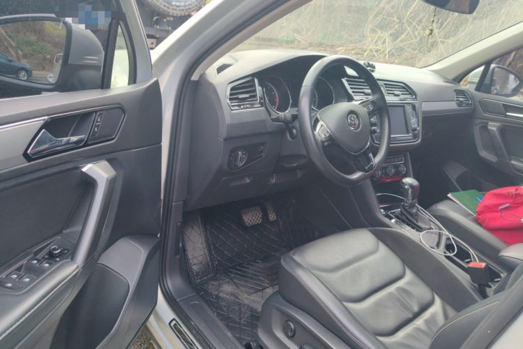 Used Volkswagen Tiguan L 2017 330TSI Automatic Two-Wheel Drive Luxury Edition