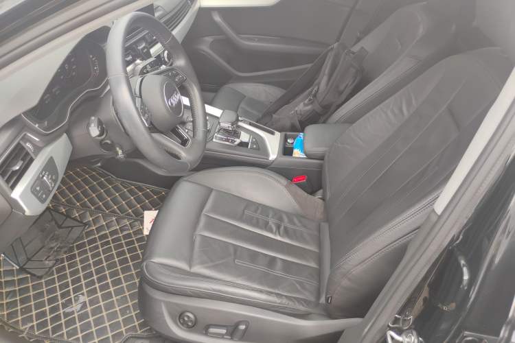 Used Audi A4L 2018 30th Anniversary Edition 40 TFSI Fashion Model Left Front Seat