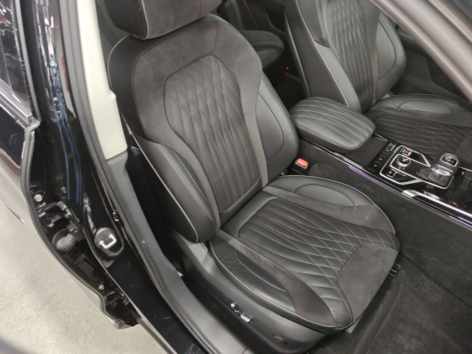 Hongqi HS5 2022 Revised Version 2.0T Smart Connect Flagship Edition — снимка 19