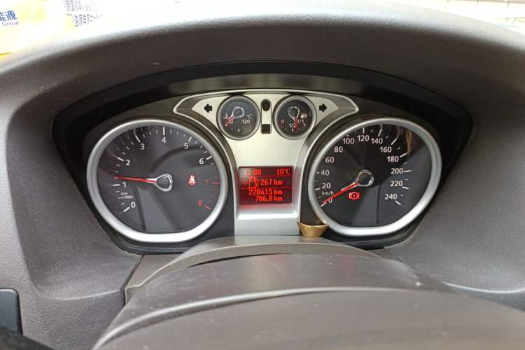 Used Ford Focus 2013 Sedan Classic 1.8L Manual Base Model
