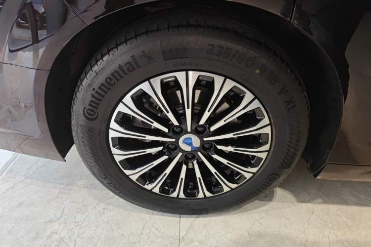 Used Denza D9 2024 PIONEER Four-Seat Pioneer Edition
