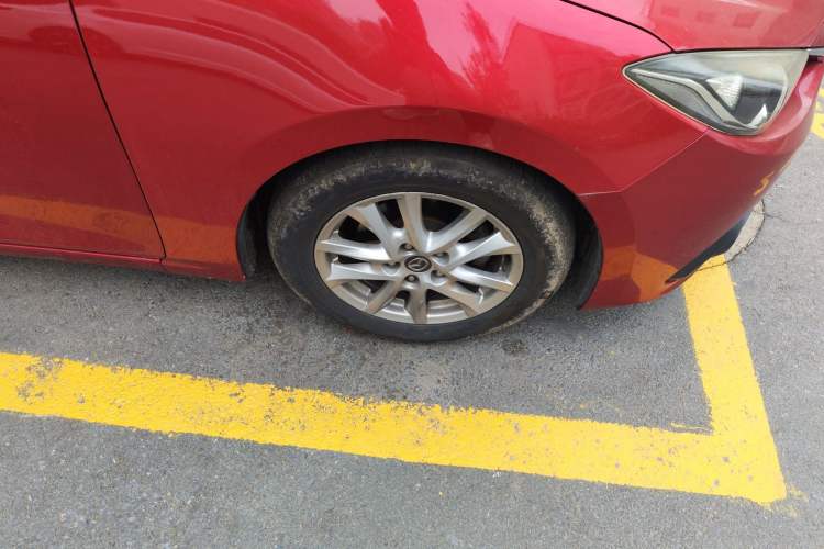 Used Mazda 3 Axela 2016 Sedan 1.5L Manual Comfort Model Right Front Wheel Hub