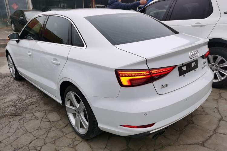 Used Audi A3 2017 Limousine 35 TFSI Style Edition
