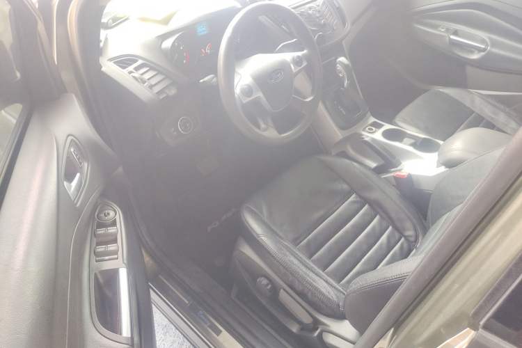 Used Ford Kuga 2015 1.5L GTDi Two-Wheel-Drive Comfort Model