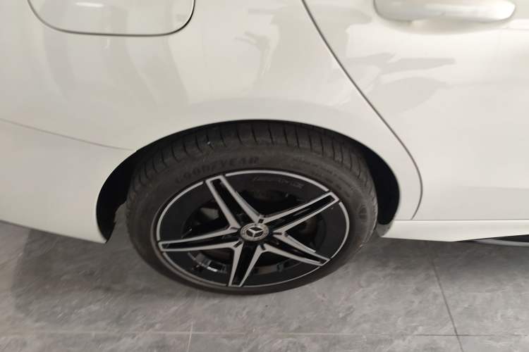 Used Mercedes-Benz C-Class 2025 C 260 L Obsidian Night Sport Edition
