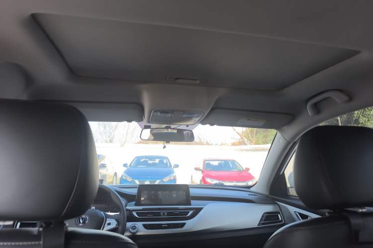 Used CHANGAN CS75 2020 280T DCT Luxury Model China VI Standard
