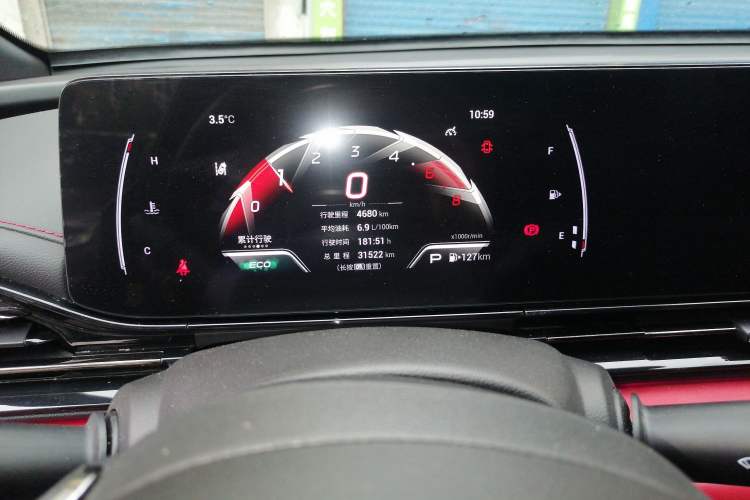 Used GAC Trumpchi EMPOW 2022 270T DCT J16 R-Style Track Edition Odometer Close Up