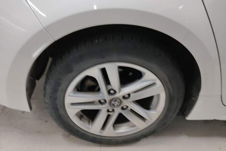 Used Toyota Levin 2022 Facelift TNGA 1.5L CVT Progressive Edition Right Rear Wheel Hub