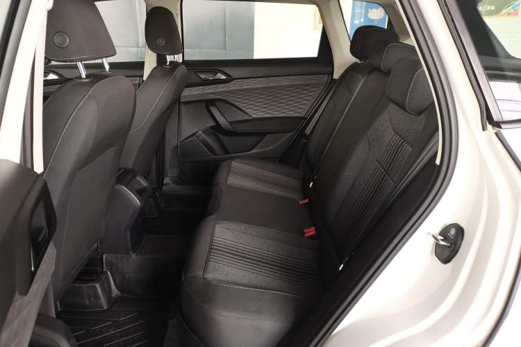 Used Volkswagen Tharu 2022 280TSI Two-Wheel Drive Trend Edition Left Rear Seat