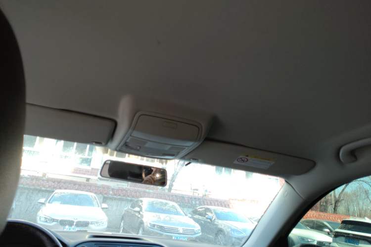 Used Volkswagen Tiguan 2016 300TSI Automatic Two-Wheel Drive Trend Edition Headliner