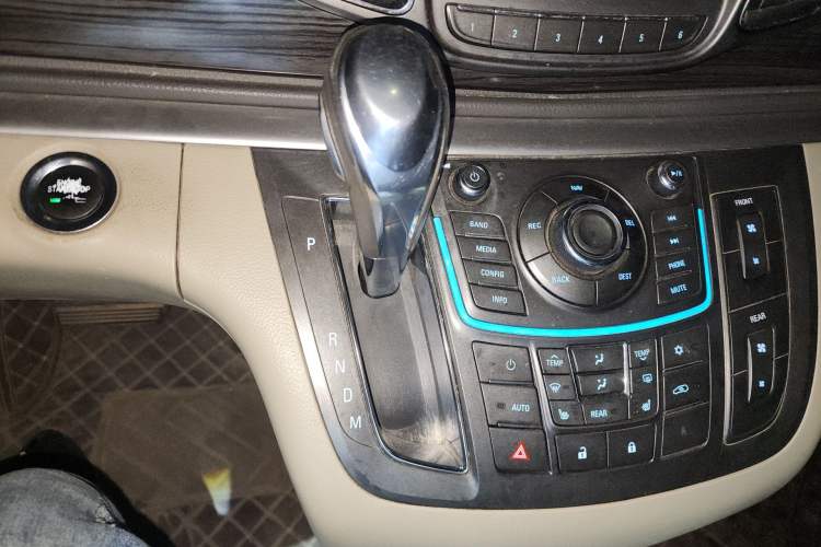 Used Buick GL8 2011 3.0L XT Luxury Business Flagship Edition