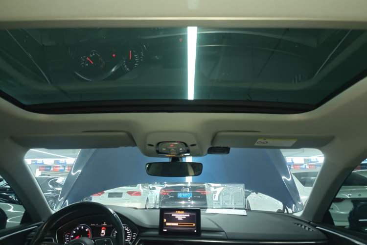 Used Audi A5 2017 Coupe 40 TFSI Fashion Model
