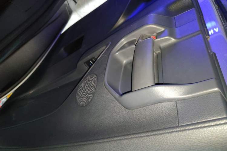 Used Toyota Sienna 2021 2.5L Hybrid Premium Edition