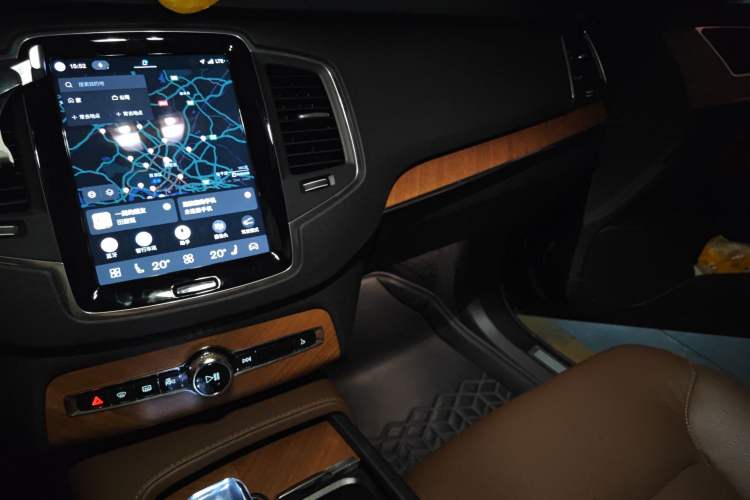 Used Volvo XC90 2023 B5 SmartDrive Luxury Edition 7 Seats